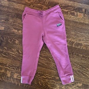 ❌SOLD❌ Women’s Adidas Mid-Rise Joggers